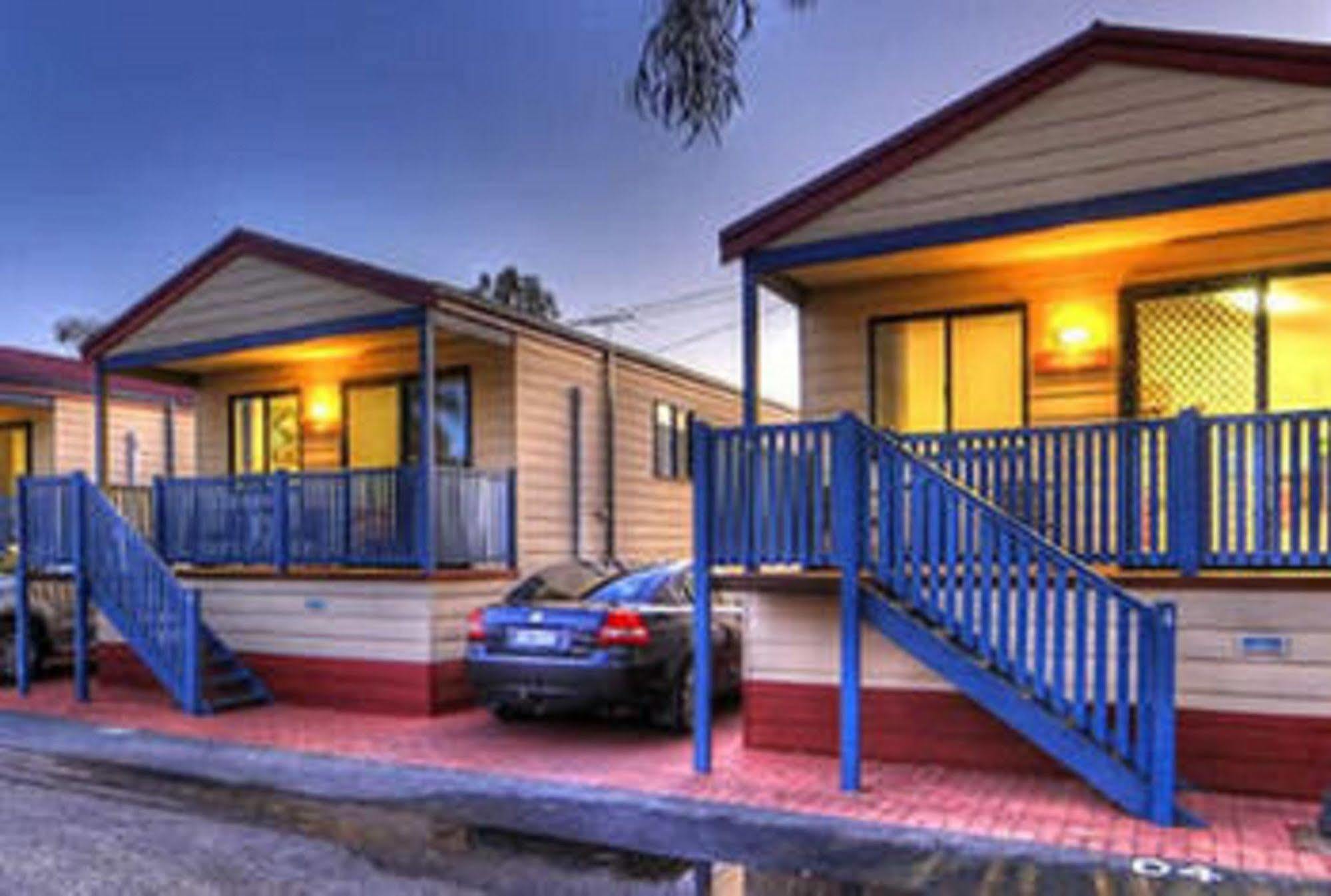 Central Caravan Park Perth Exterior photo